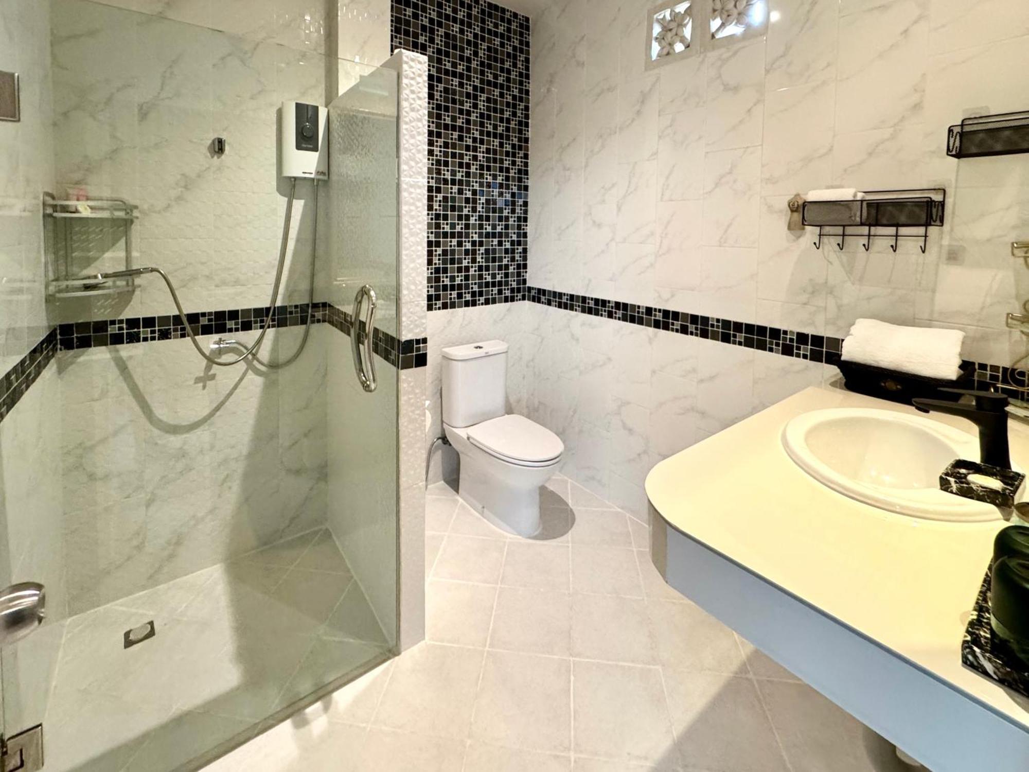 Klong Muang Beach Apartment Exterior foto